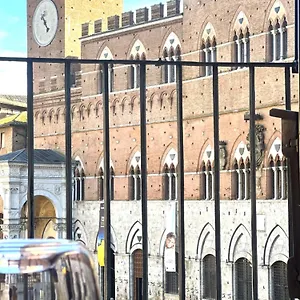 Appartamento The Balcony - Piazza Del Campo, Siena